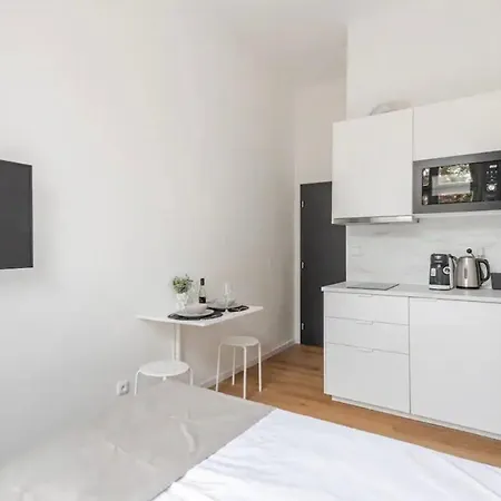 Apartman Namesti Miru Prague Exterior photo