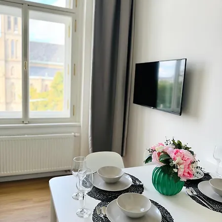 Apartman Namesti Miru Prague Exterior photo