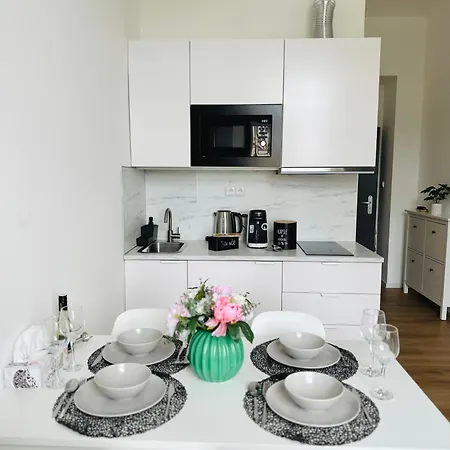 Apartman Namesti Miru Prague Exterior photo