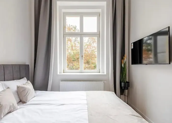 Apartman Namesti Miru
