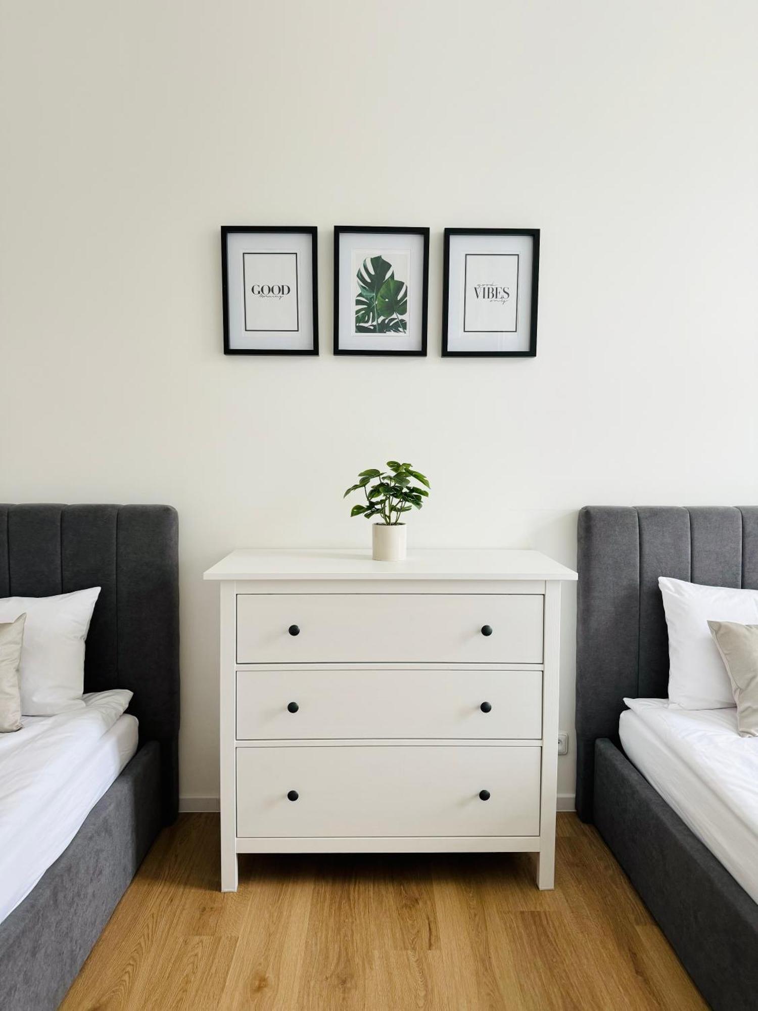 Namesti Miru Appartement *